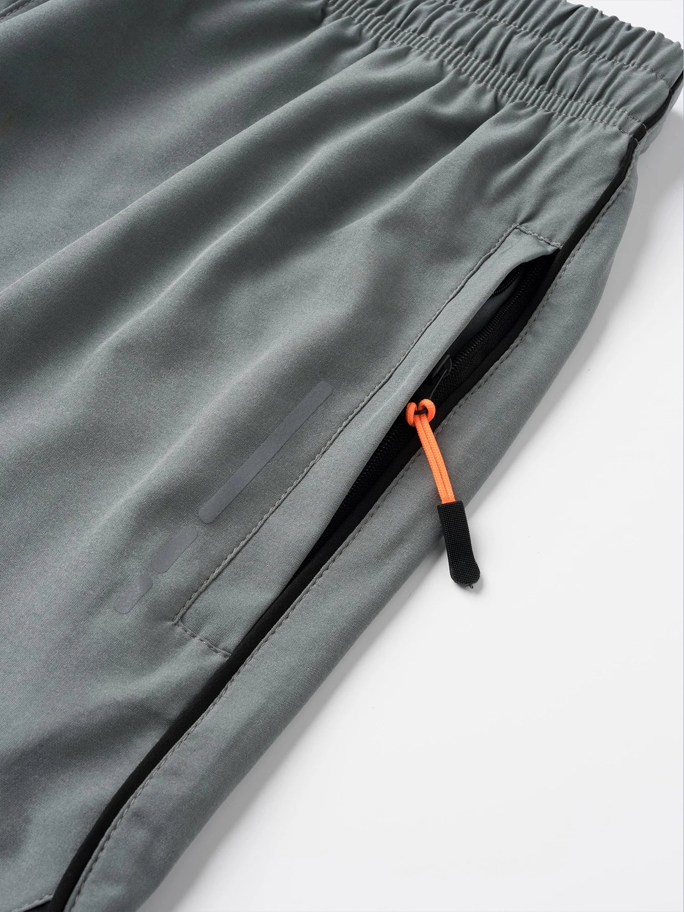 Shorts deportivos 2 en 1 para hombre: ligeros, de secado rápido y con doble capa, ideales para entrenar, correr y lucir tu mejor físico.